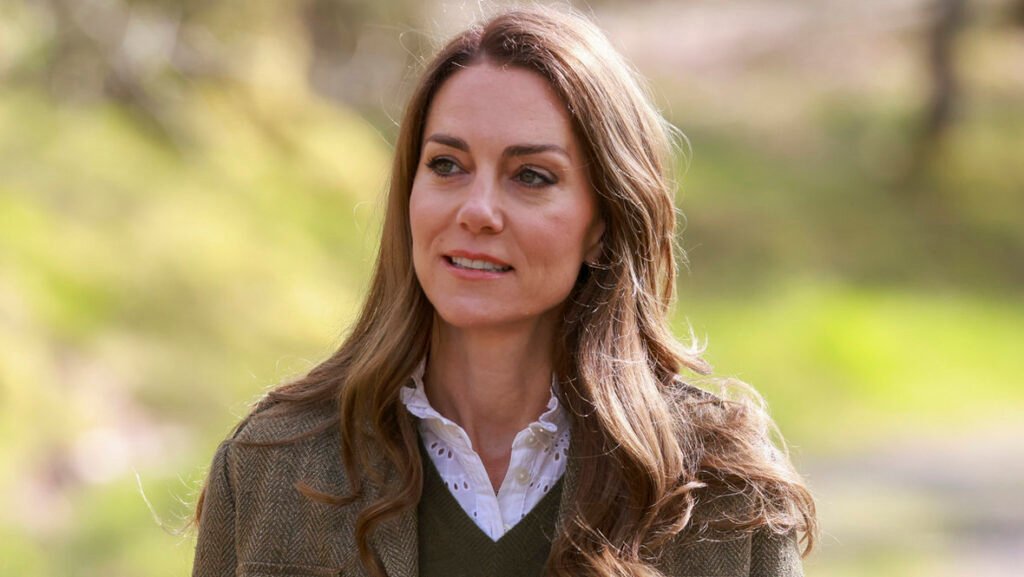 Кейт миддлтон – біографія, життя та цікаві факти про герцогиню Кембриджську кейт миддлтон