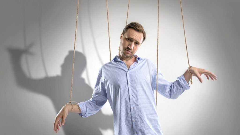 Маніпуляція — як розпізнати, протистояти та захистити себе від впливу маніпуляція